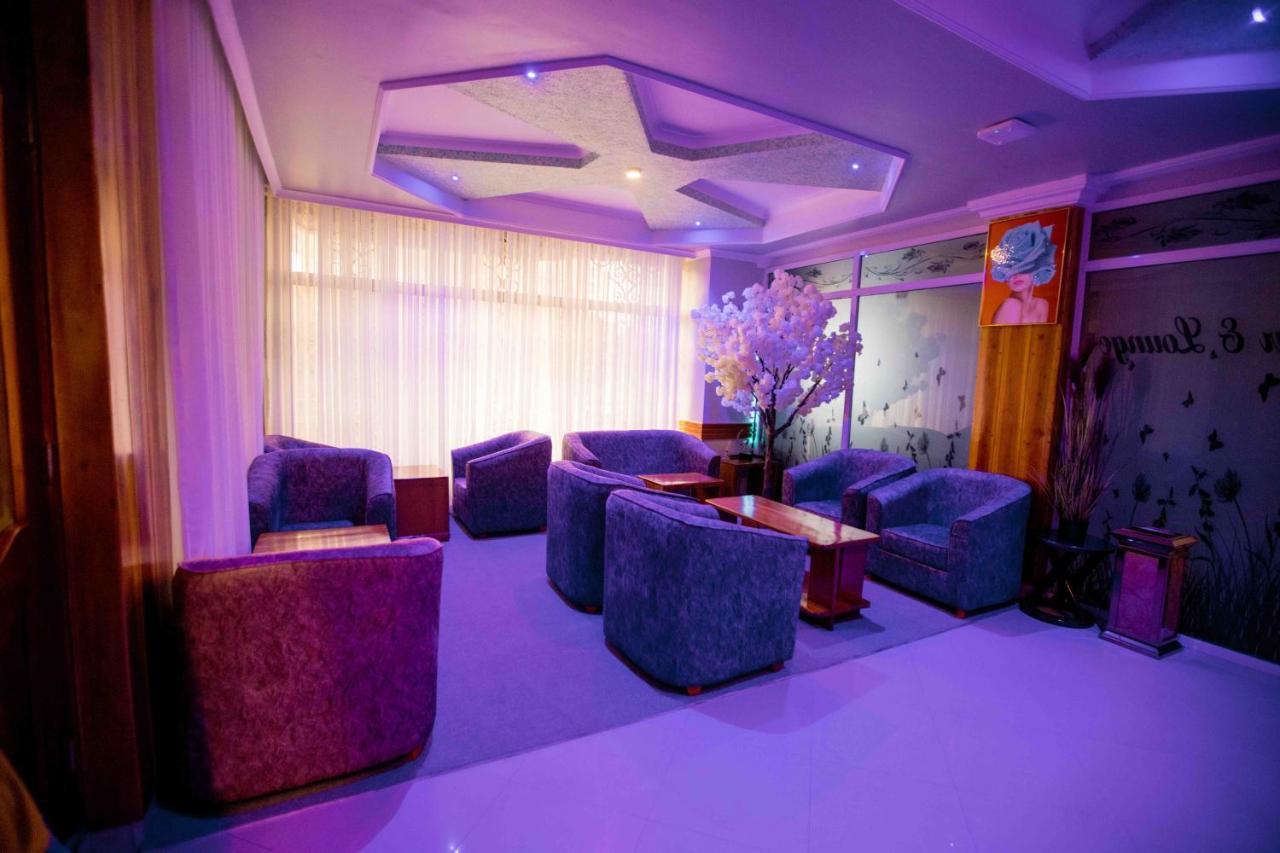 Hadjens Hotel Mwanza Eksteriør bilde